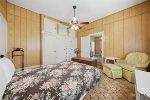 124 S Ave I, Shiner, TX 77984 - Photo 15