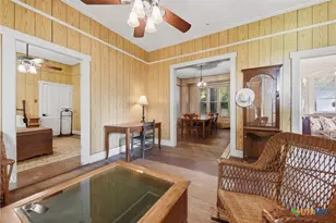 124 S Ave I, Shiner, TX 77984 - Photo 5