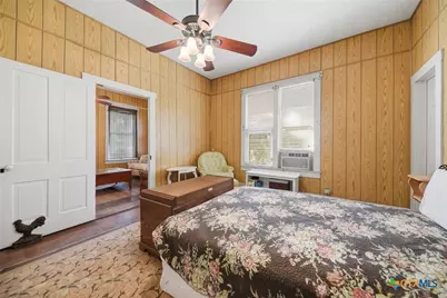 124 S Avenue I, Shiner, TX 77984 - Photo 13