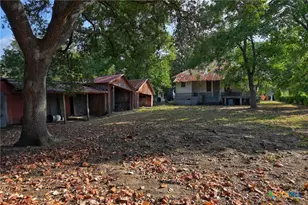 124 S Ave I, Shiner, TX 77984 - Photo 17