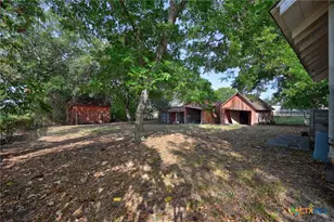 124 S Ave I, Shiner, TX 77984 - Photo 17
