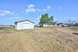 1134 State Higway 95, Shiner, TX 77984 - Photo 3