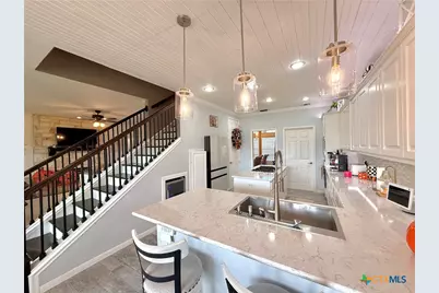 311 Charleston Drive, Victoria, TX 77904 - Photo 9