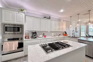 311 Charleston Dr, Victoria, TX 77904 - Photo 11