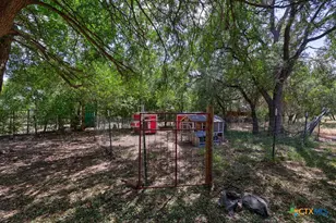 452 County Rd 3081, Lampasas, TX 76550 - Photo 15