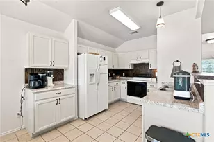 119 Elaine St, Victoria, TX 77904 - Photo 13
