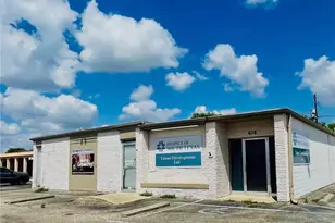618 E Airline Rd, Victoria, TX 77901 - Photo 1