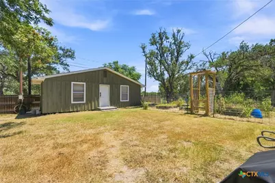 1103 S Willis Street, Lampasas, TX 76550 - Photo 21