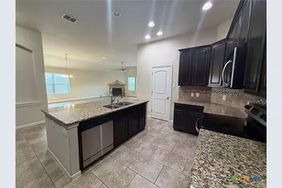 834 Madison Avenue, New Braunfels, TX 78130 - Photo 21