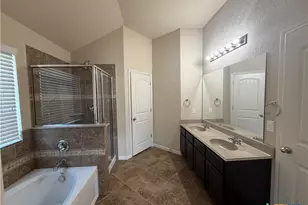 834 Madison Ave, New Braunfels, TX 78130 - Photo 15