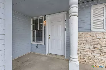 608/610 Greenlawn Boulevard, Round Rock, TX 78664 - Photo 5
