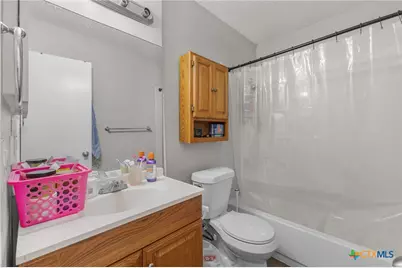 608/610 Greenlawn Boulevard, Round Rock, TX 78664 - Photo 17