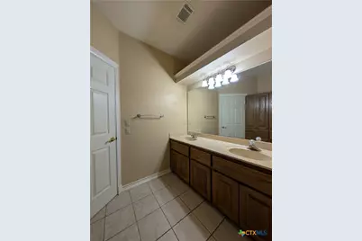 1043 Rivertree Drive, New Braunfels, TX 78130 - Photo 17