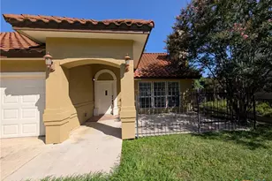 1043 Rivertree Dr, New Braunfels, TX 78130 - Photo 3