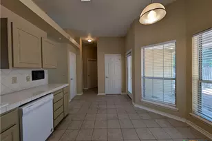 1043 Rivertree Dr, New Braunfels, TX 78130 - Photo 11