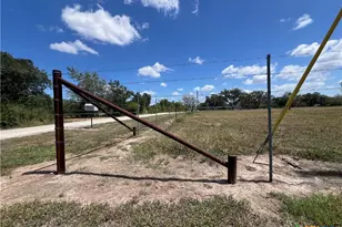 527 Moritz Rd, Meyersville, TX 77974 - Photo 11