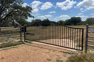 527 Moritz Rd, Meyersville, TX 77974 - Photo 17