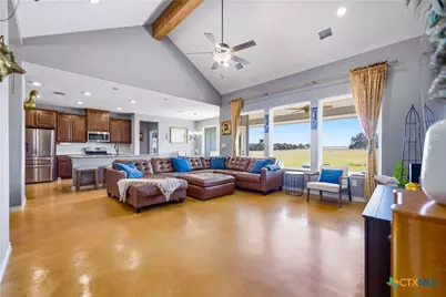 5476 County Road 427, Stockdale, TX 78160 - Photo 3