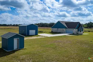5476 County Rd 427, Stockdale, TX 78160 - Photo 21