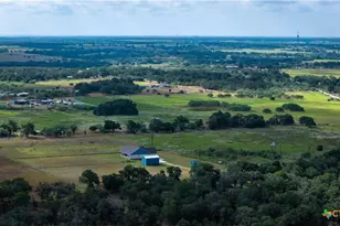 5476 County Rd 427, Stockdale, TX 78160 - Photo 33