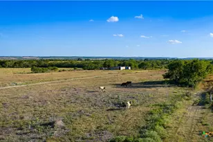 2850 Bylerpool Rd, Kingsbury, TX 78638 - Photo 3
