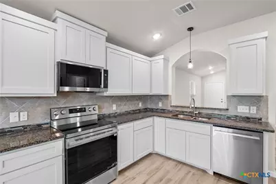 8915 Sky Crest Drive, Temple, TX 76502 - Photo 11
