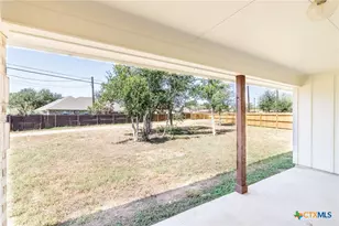 228 Plum St, Luling, TX 78648 - Photo 33