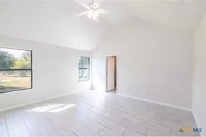 228 Plum Street, Luling, TX 78648 - Photo 13