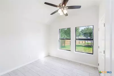 228 Plum Street, Luling, TX 78648 - Photo 21