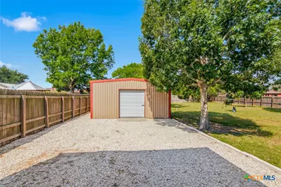 411 Dove Drive, Victoria, TX 77905 - Photo 21