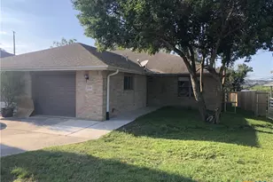 2744 N Heynis, New Braunfels, TX 78130 - Photo 1