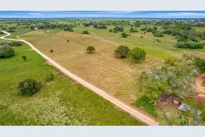 000 Levi Sloan Road, Victoria, TX 77904 - Photo 3