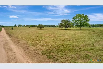 000 Levi Sloan Road, Victoria, TX 77904 - Photo 11