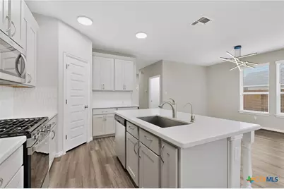 1239 Loma Ranch, New Braunfels, TX 78132 - Photo 11