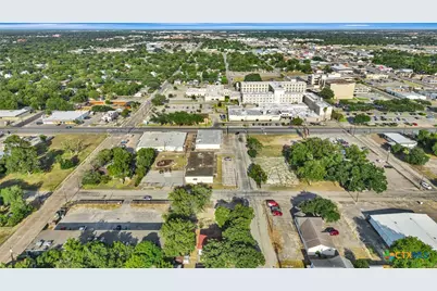 308 E Guadalupe Street, Victoria, TX 77901 - Photo 11