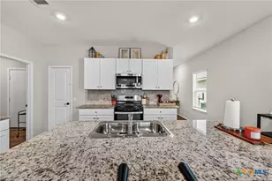 2842 Brogan Creek, New Braunfels, TX 78130 - Photo 11