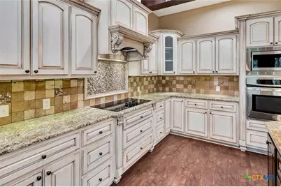249 Post Oak Bend, Inez, TX 77968 - Photo 9