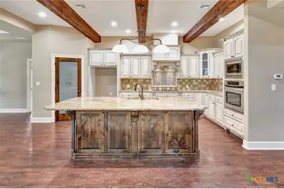 249 Post Oak Bend, Inez, TX 77968 - Photo 9