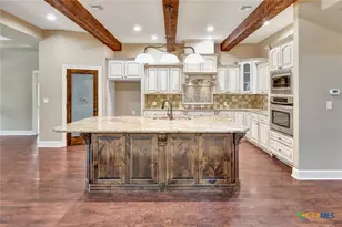 249 Post Oak Bend, Inez, TX 77968 - Photo 9