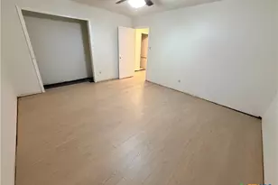 2202 E Loma Vista Ave, Victoria, TX 77901 - Photo 11