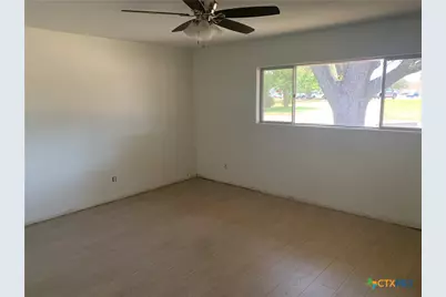 2202 E Loma Vista Avenue, Victoria, TX 77901 - Photo 17