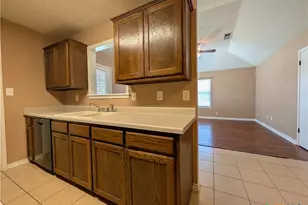 1644 W County Line Rd, New Braunfels, TX 78130 - Photo 13