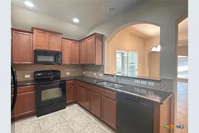 2020 Meadow View Drive, San Marcos, TX 78666 - Photo 9
