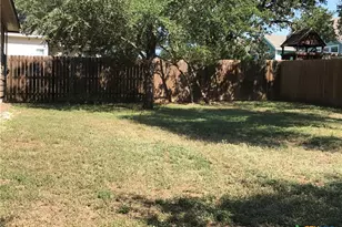 2020 Meadow View Dr, San Marcos, TX 78666 - Photo 23