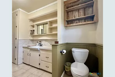 308 Louise Street, Edna, TX 77957 - Photo 35
