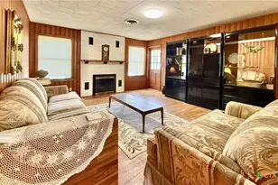308 Louise St, Edna, TX 77957 - Photo 11