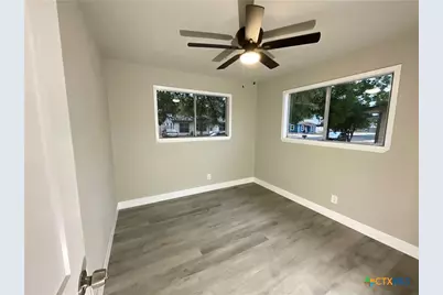 2018 Sherman Street, Seguin, TX 78155 - Photo 13