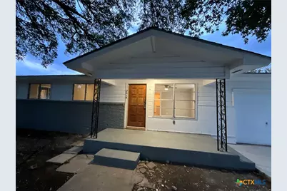 2018 Sherman Street, Seguin, TX 78155 - Photo 23