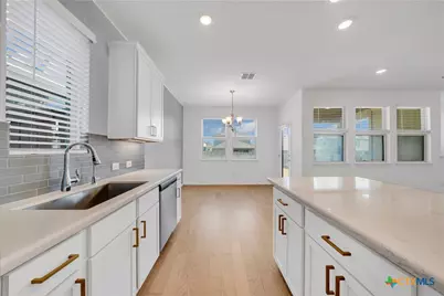 2050 Egret Avenue, New Braunfels, TX 78132 - Photo 5
