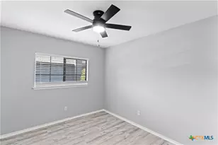 551 Thicket Ln, Kyle, TX 78640 - Photo 41